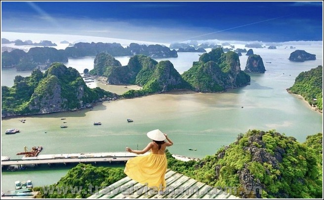 Du lịch hạ long 2 ngày 1 đêm