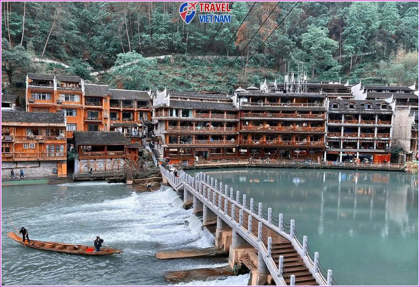 Du lịch Phượng Hoàng Cổ Trấn 6 ngày 5 đêm