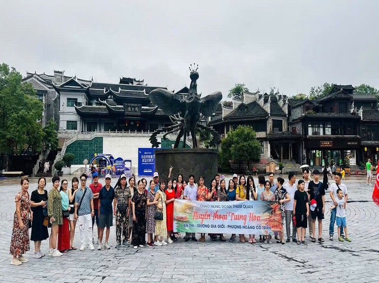 Tour Trường Sa - Trương Gia Giới - Phượng Hoàng Cổ Trấn 6 Ngày 5 Đêm
